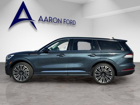 Used 2024 Lincoln Aviator Black Label AWD/4WD image 3
