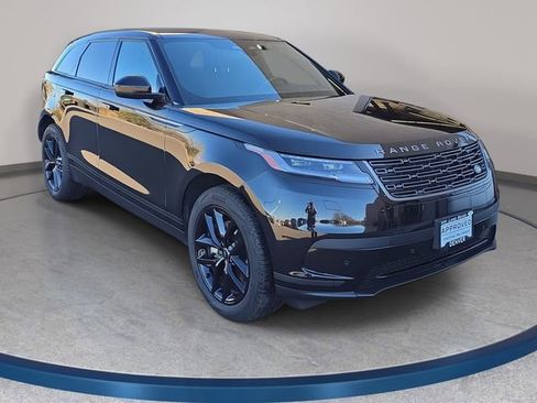 Used 2025 Land Rover Range Rover Velar S image 3