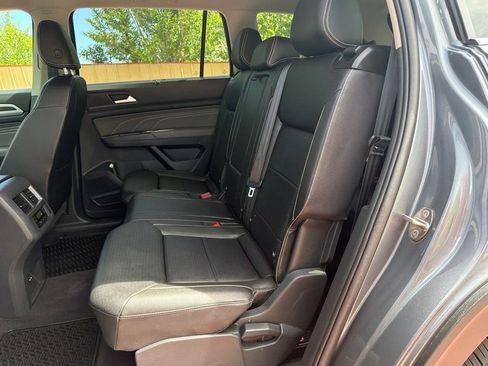 Used 2023 Volkswagen Atlas SE w/ Black Wheel Package AWD/4WD image 23