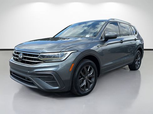 Used 2022 Volkswagen Tiguan SE image 7
