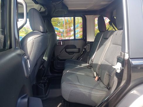 Used 2024 Jeep Wrangler Unlimited Sport AWD/4WD image 13