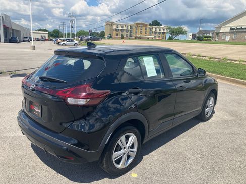 Used 2024 Nissan Kicks S FWD image 7