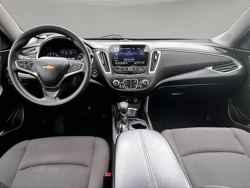 Used 2024 Chevrolet Malibu LT FWD image 9
