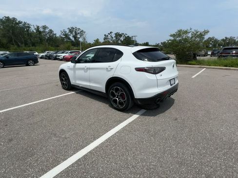 Used 2024 Alfa Romeo Stelvio Veloce AWD/4WD image 6