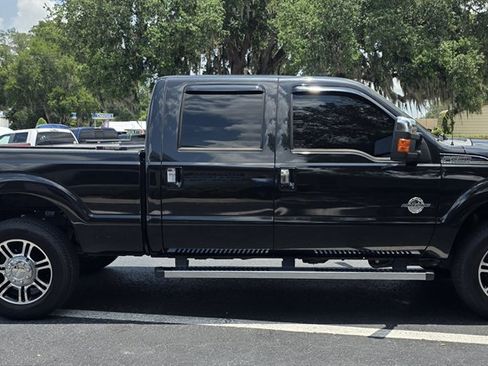 Used 2014 Ford F250 Platinum w/ FX4 Off-Road Package AWD/4WD image 10