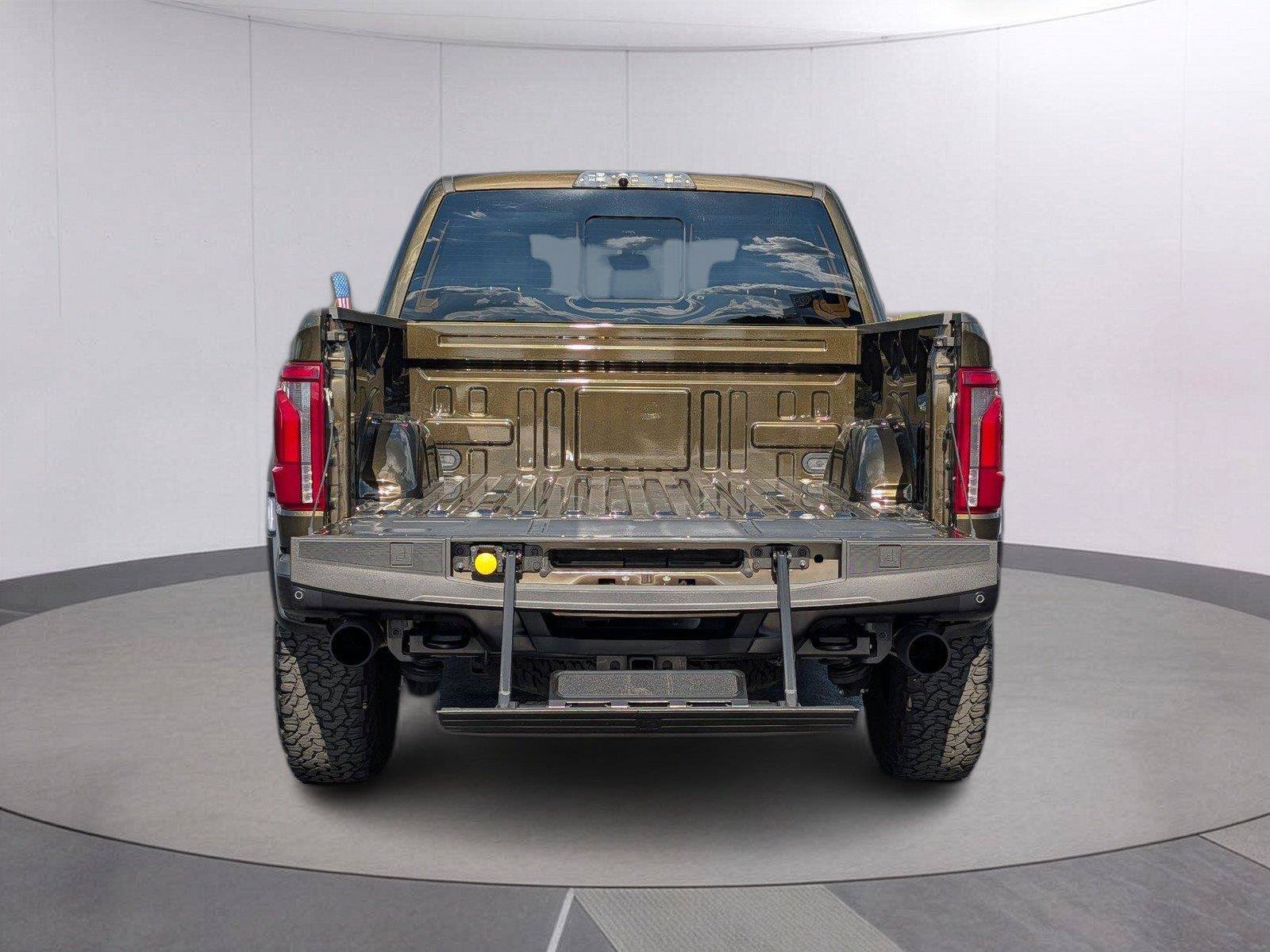Used 2025 Ford F150 Raptor AWD/4WD image 5