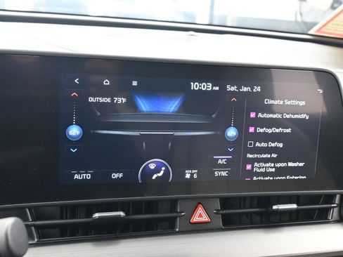 Used 2023 Kia Sportage EX image 19