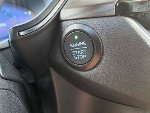 Used 2020 Ford Escape Titanium AWD/4WD image 25