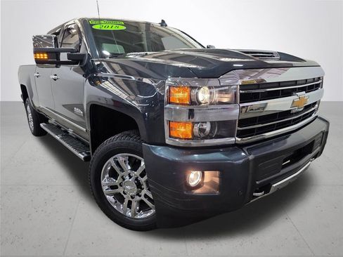 Used 2018 Chevrolet Silverado 2500 High Country w/ Duramax Plus Package AWD/4WD image 7