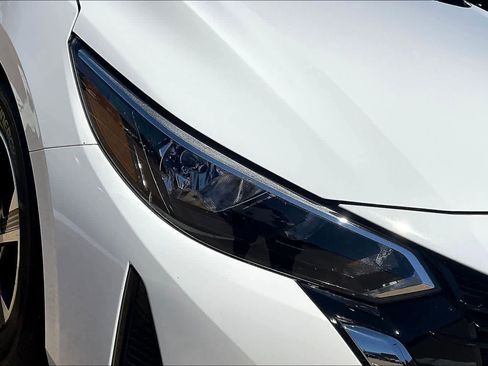 Used 2025 Nissan Sentra SV image 30