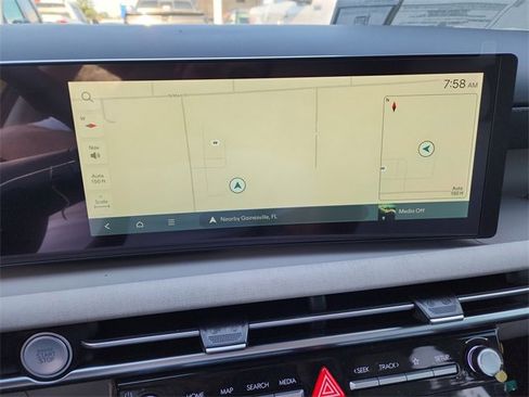 New 2025 Hyundai Tucson SEL image 17