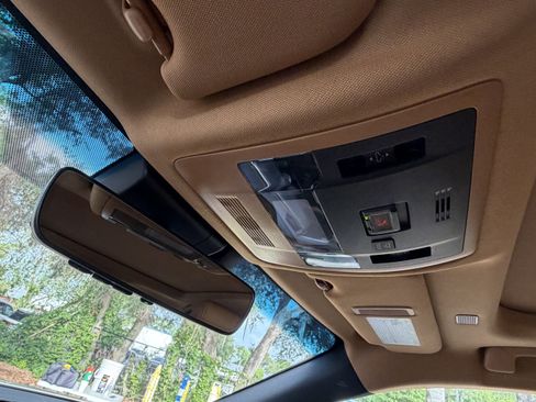 Used 2023 Lexus ES 350 Ultra Luxury w/ Accessory Package (Z2) FWD image 29
