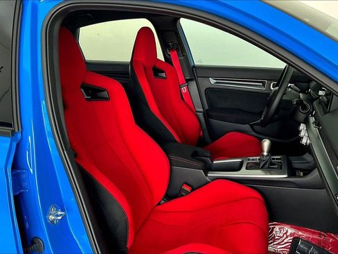 Used 2025 Honda Civic Type R image 9