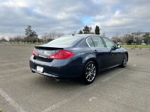 Used 2012 INFINITI G37 Journey w/ Premium Pkg image 5