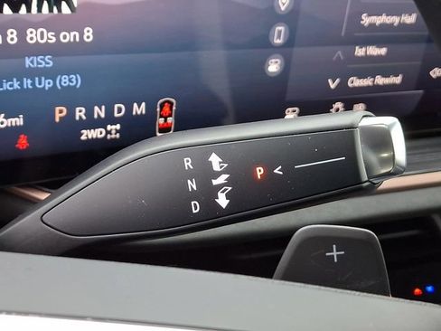 Used 2025 Buick Envision Sport Touring image 19