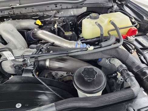 Used 2022 Ford F250 XLT w/ Black Appearance Package image 18