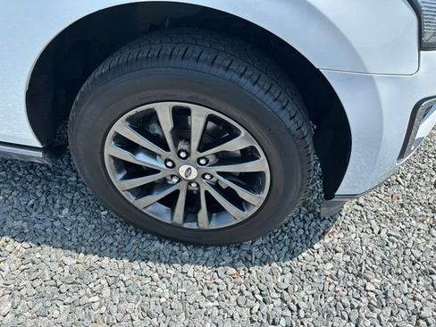 Used 2021 Ford Expedition Max Limited RWD image 9