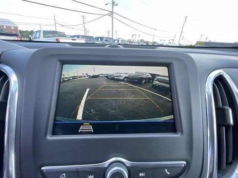 Certified 2019 Chevrolet Equinox LT FWD image 16