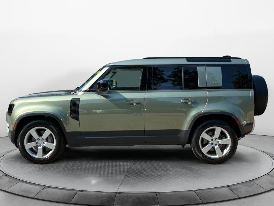 Certified 2024 Land Rover Defender 110 S AWD/4WD image 4