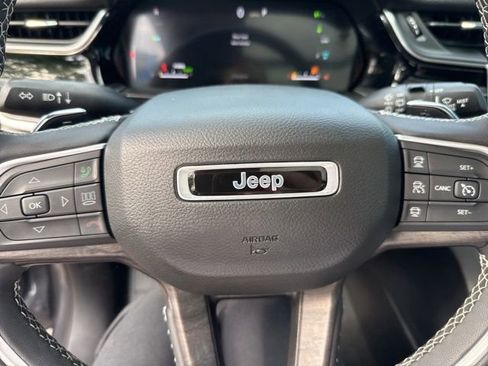 Used 2024 Jeep Grand Cherokee Limited 4xe AWD/4WD image 30