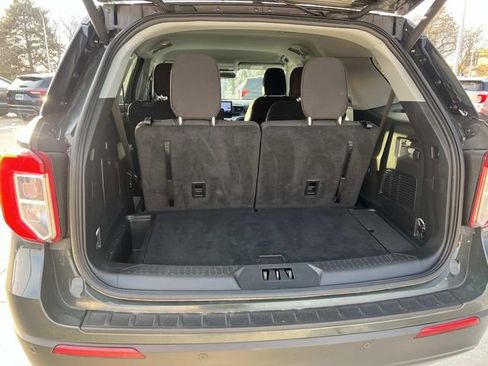 Certified 2023 Ford Explorer XLT image 12