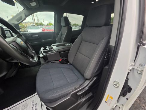 Used 2022 Chevrolet Silverado 1500 Custom AWD/4WD image 2
