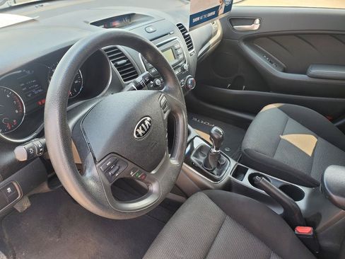Used 2017 Kia Forte LX FWD image 16