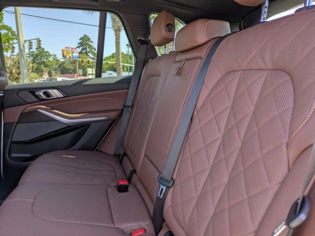 Used 2024 BMW X5 sDrive40i w/ Premium Package RWD image 16