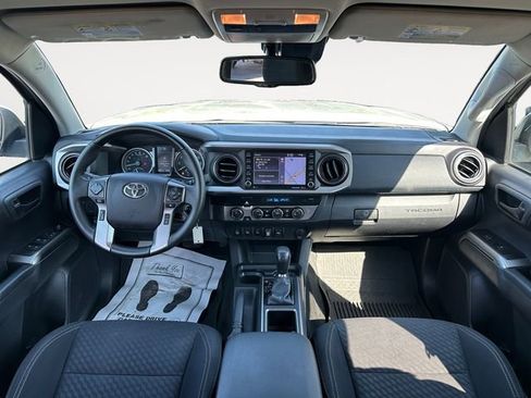 Used 2022 Toyota Tacoma SR5 w/ Trail Edition AWD/4WD image 10