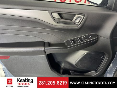 Used 2025 Ford Escape Active image 11