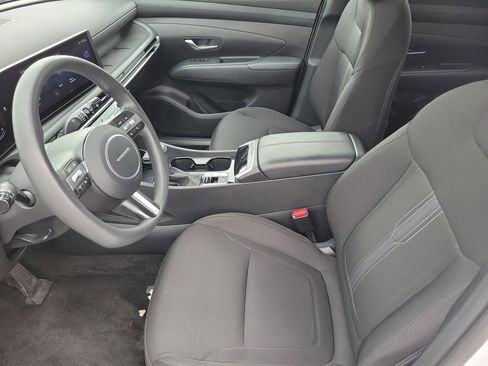Used 2025 Hyundai Tucson SEL FWD image 17