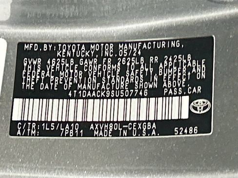 Used 2025 Toyota Camry XLE w/ Premium Package FWD image 31