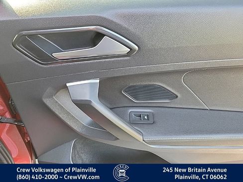 Certified 2023 Volkswagen Tiguan SE w/ Panoramic Sunroof Package AWD/4WD image 46