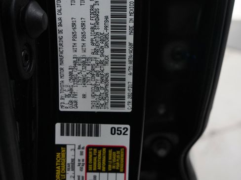 Used 2023 Toyota Tacoma w/ TRD Package image 25