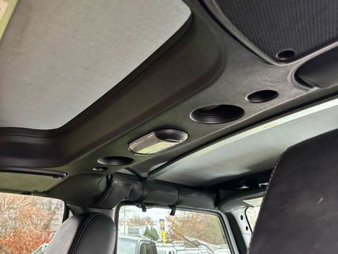 Used 2016 Jeep Wrangler Unlimited Sahara image 37