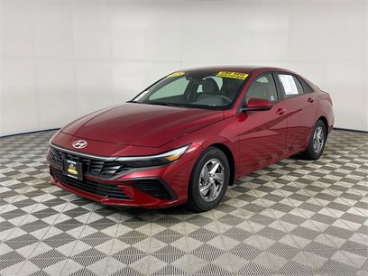 Used 2025 Hyundai Elantra SE