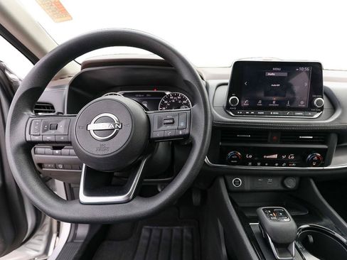 Used 2023 Nissan Rogue SV AWD/4WD image 14