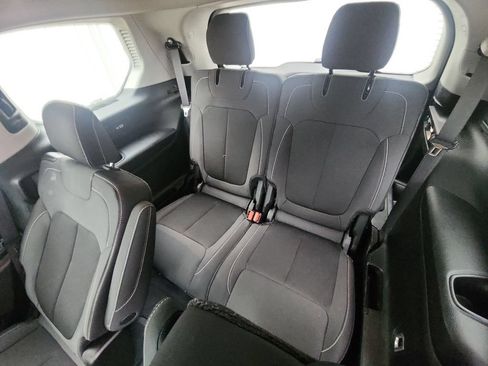 Used 2022 Jeep Grand Cherokee L Laredo w/ Luxury Tech Group I AWD/4WD image 26