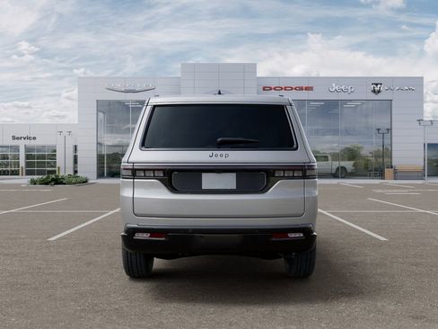 New 2026 Jeep Grand Wagoneer L 2WD image 7