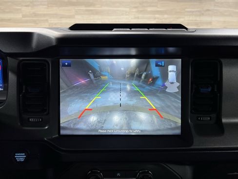 Used 2024 Ford Bronco Black Diamond image 8