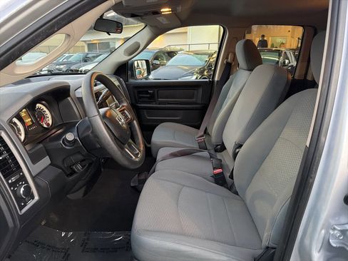 Used 2017 RAM 1500 ST w/ SXT Appearance Group image 23