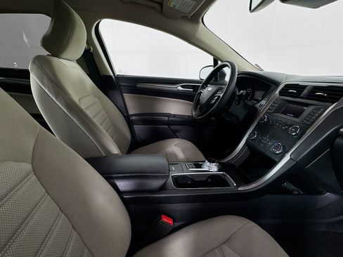 Used 2019 Ford Fusion S image 28