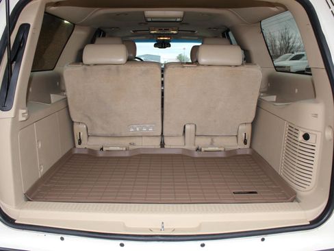 Used 2012 Chevrolet Suburban LTZ image 18