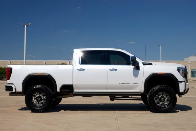 Used 2024 GMC Sierra 2500 Denali Ultimate w/ Max Trailering Package AWD/4WD image 3