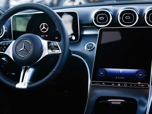 Used 2026 Mercedes-Benz C 300 4MATIC Sedan image 13