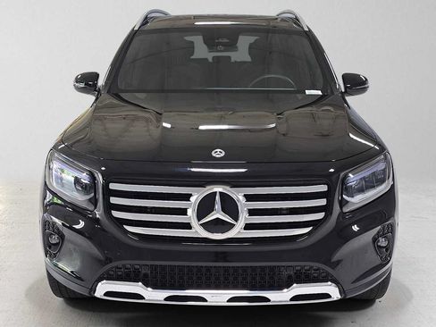 Certified 2026 Mercedes-Benz GLB 250 4MATIC image 9