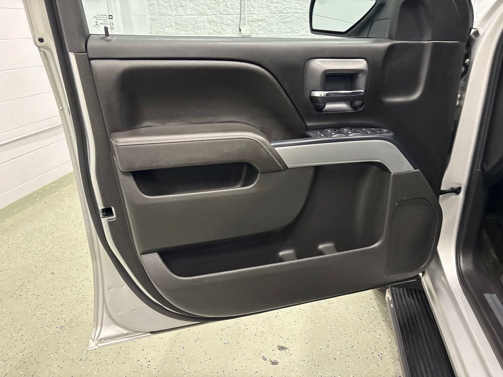 Used 2017 Chevrolet Silverado 1500 LT w/ All Star Edition AWD/4WD image 15