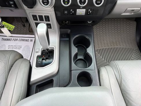 Used 2008 Toyota Sequoia Limited RWD image 24