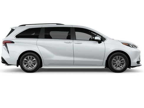 New 2026 Toyota Sienna XLE image 12