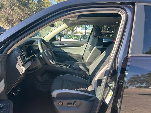 New 2026 Volkswagen Atlas Peak Edition AWD/4WD image 9